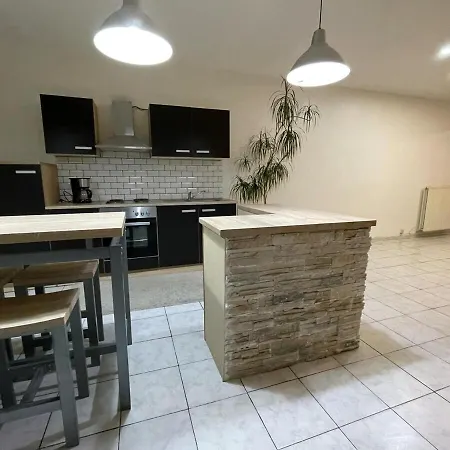 De Plain Pied Proche Des Commodites Apartment Ans