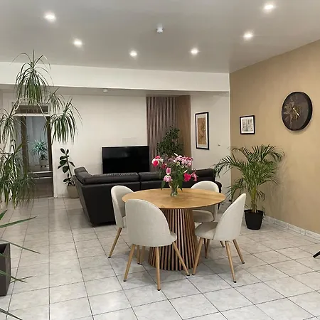 De Plain Pied Proche Des Commodites Apartament *